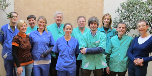 Equipe des vétérinaires et assistants